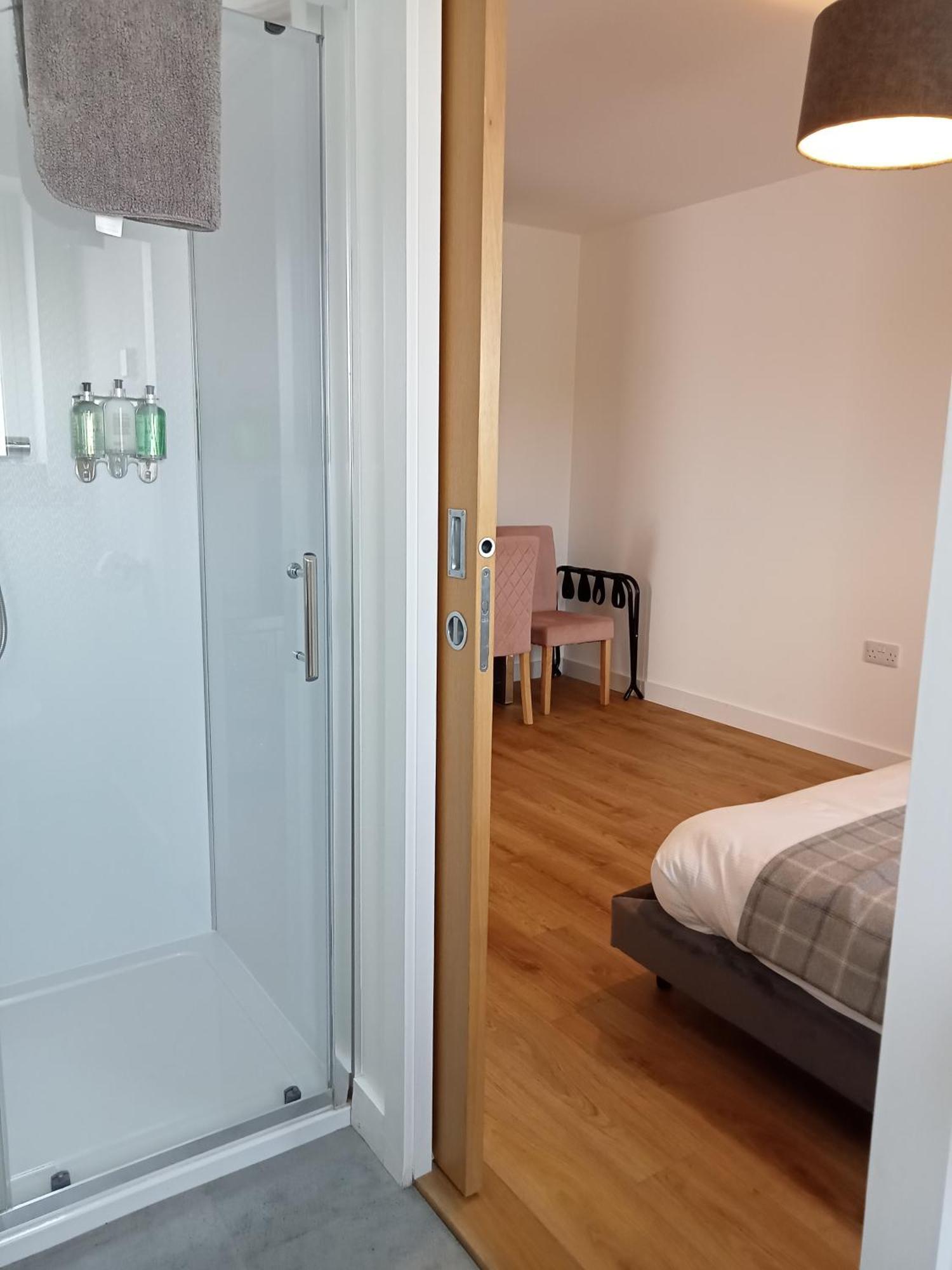 Flotnar Hus - Ensuite Rooms 케이스 객실 사진